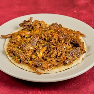 Arepa de Carne Mechada
